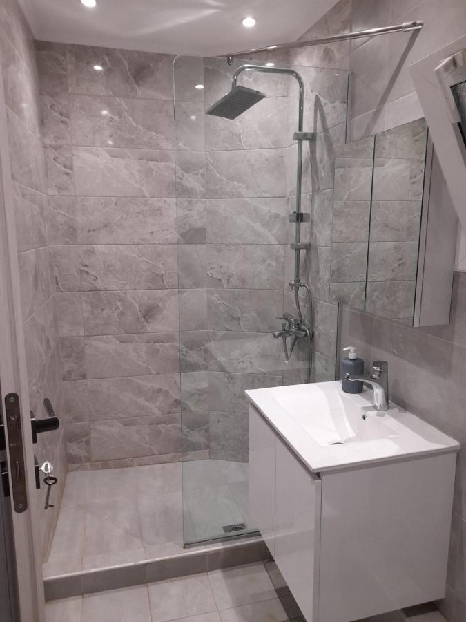 Mavili, The Luxury Suites Thessaloníki Luaran gambar